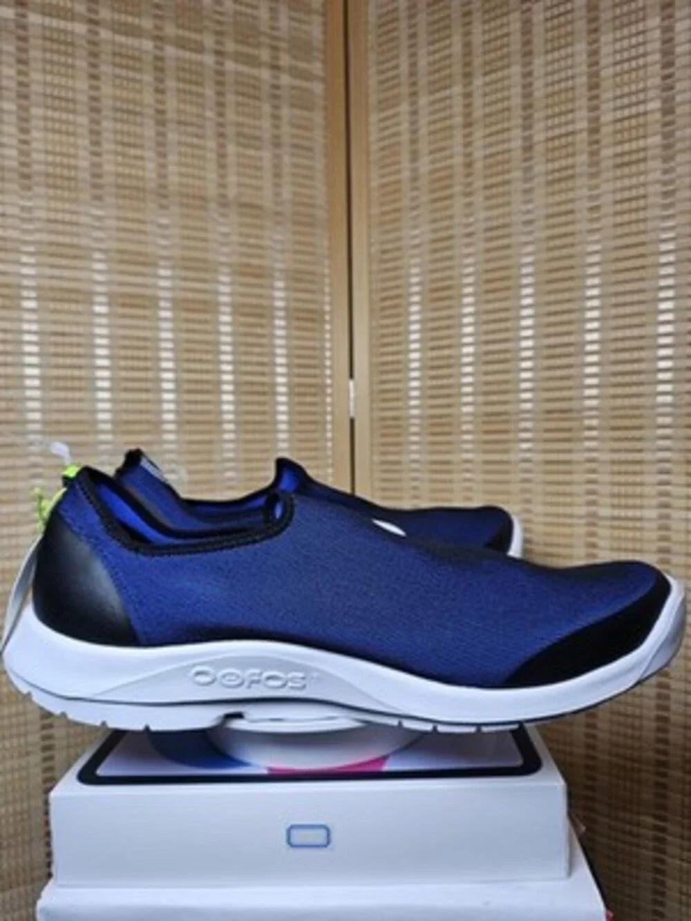 OOFOS OOMG Sport Recovery Shoes Navy Men's US 16 UK 15 EU 49 New with Tags